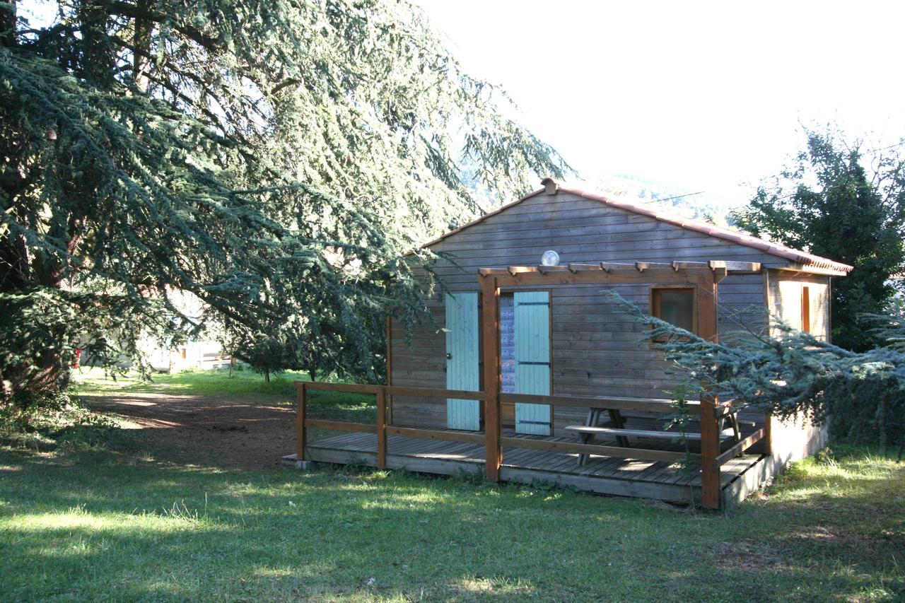 Les Chalets Du Domaine Des Soyeux Saint-Julien-Molin-Molette Kültér fotó